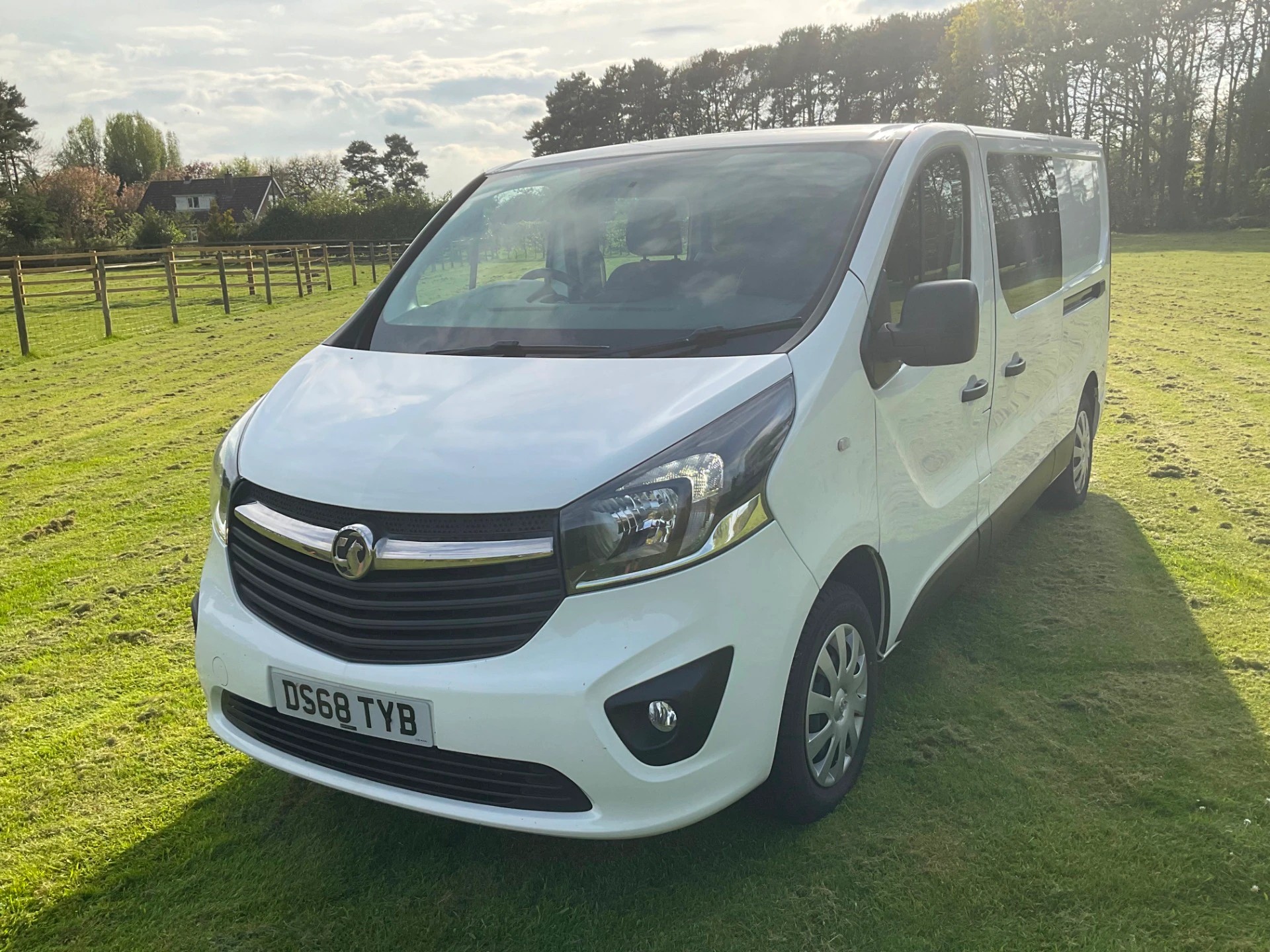 Vauxhall Vivaro DS68 TYB