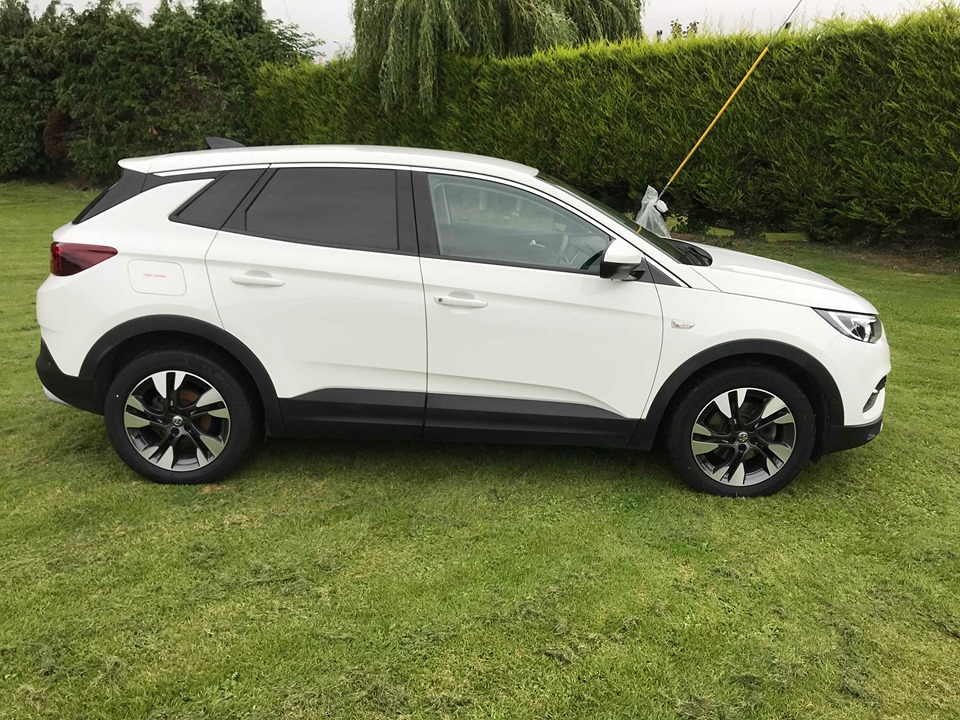 Vauxhall Grandland X DU18 BYV