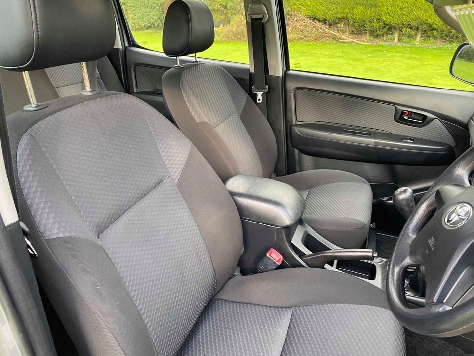 Toyota Hilux BG65 GKX Toyota Hilux BG65 GKX