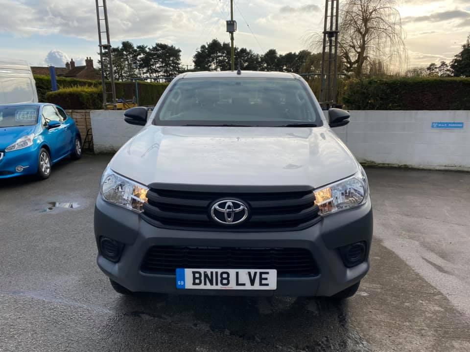 Toyota Hilux BN18 LVE