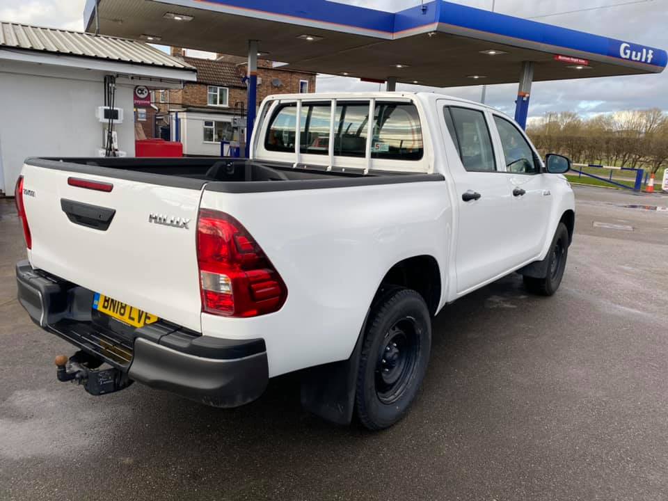 Toyota Hilux BN18 LVE