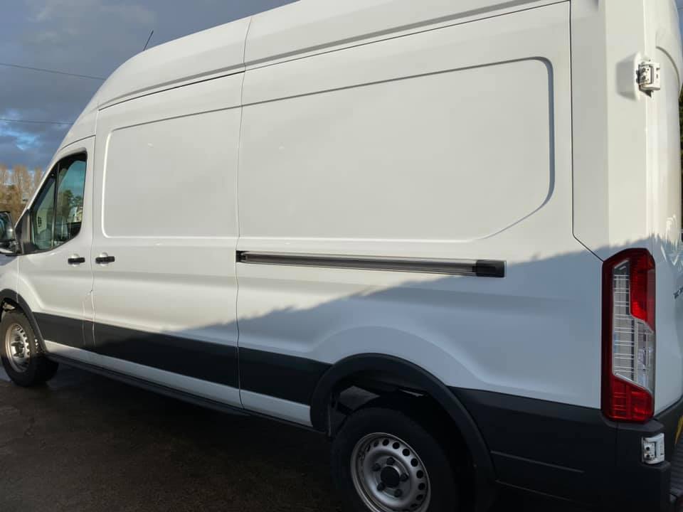 Ford Transit MJ17 HXY