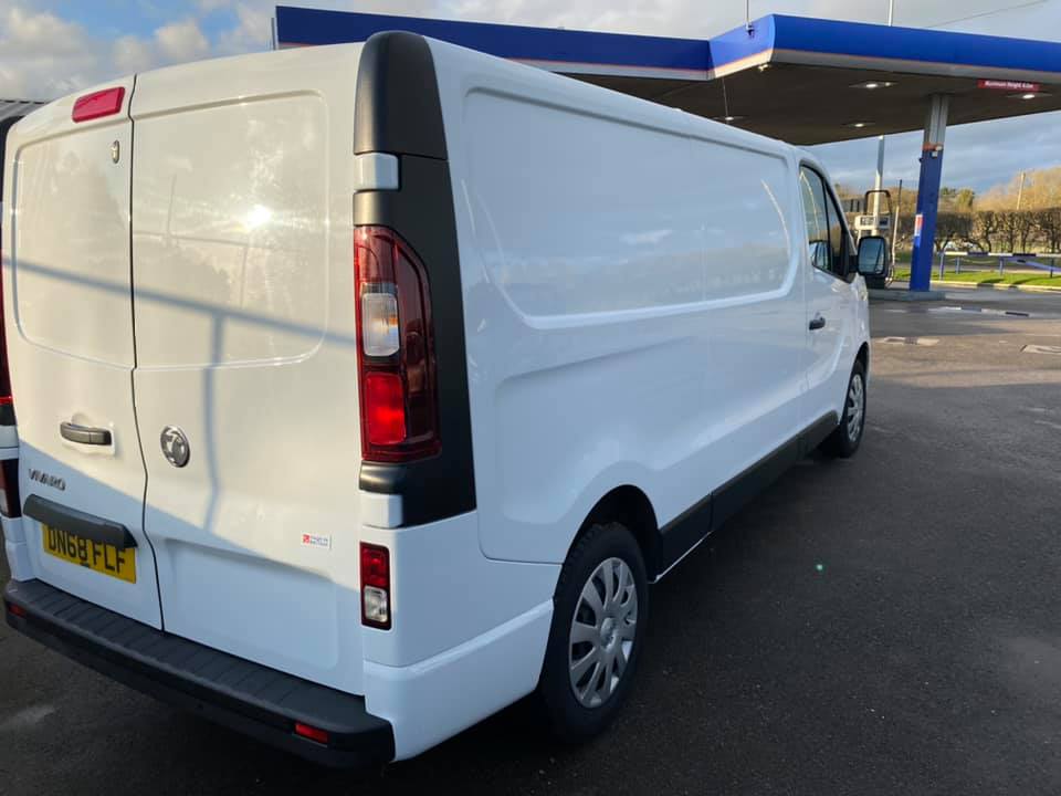 Vauxhall Vivaro DN68 FLF