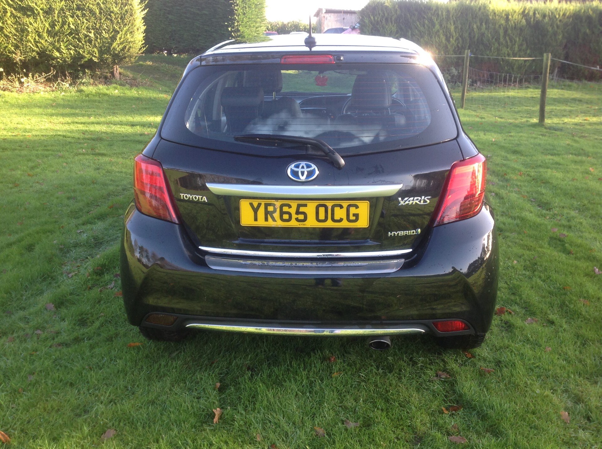 Toyota Yaris Hybrid YR65OCG