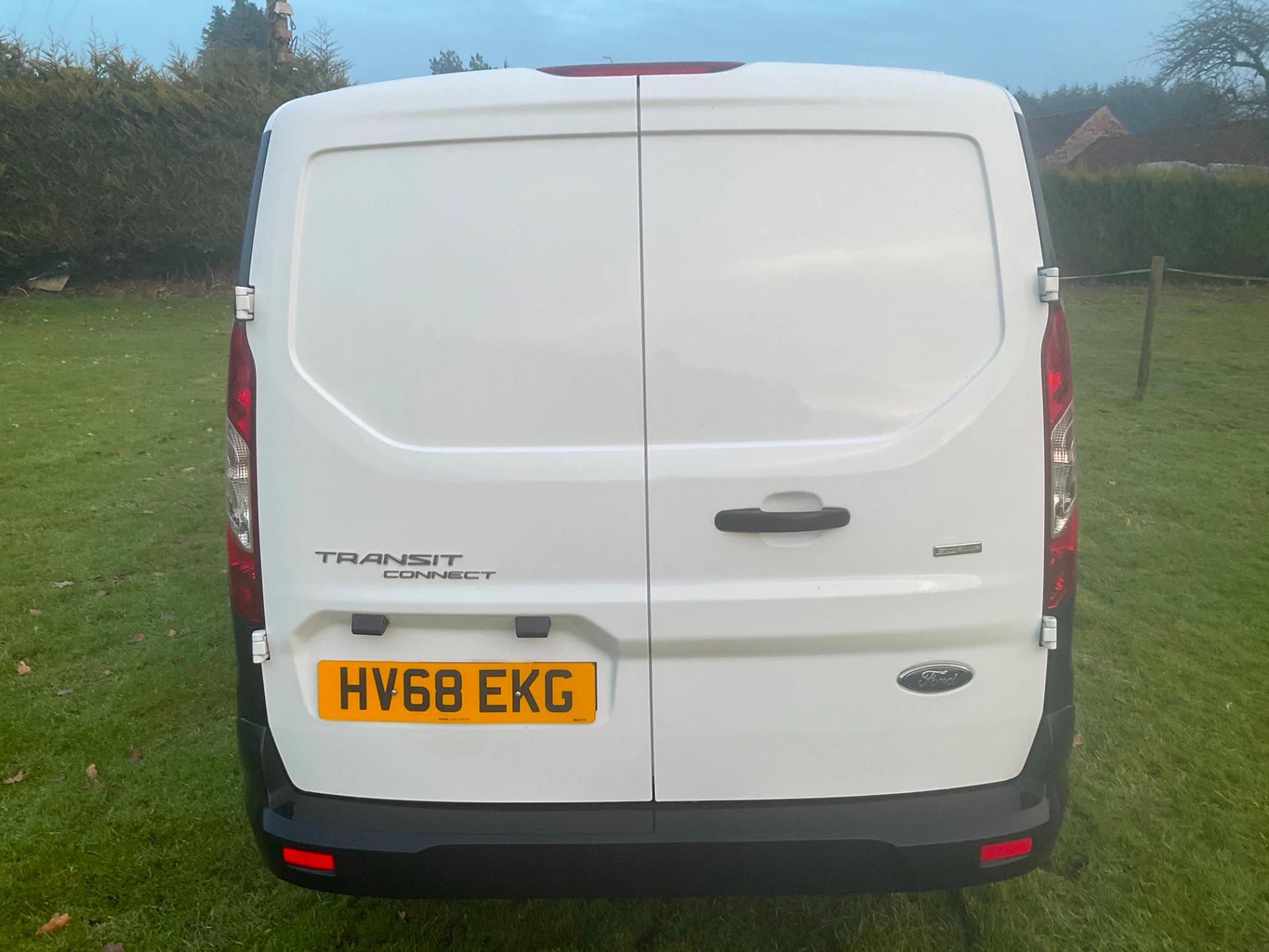 Ford Transit Connect HV68 EKG