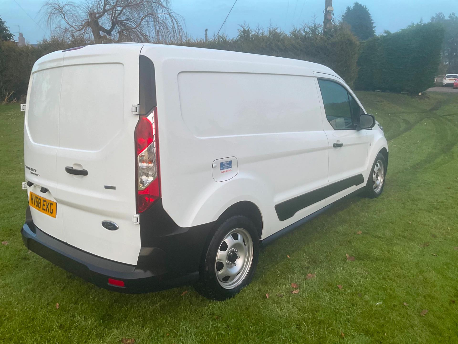 Ford Transit Connect HV68 EKG