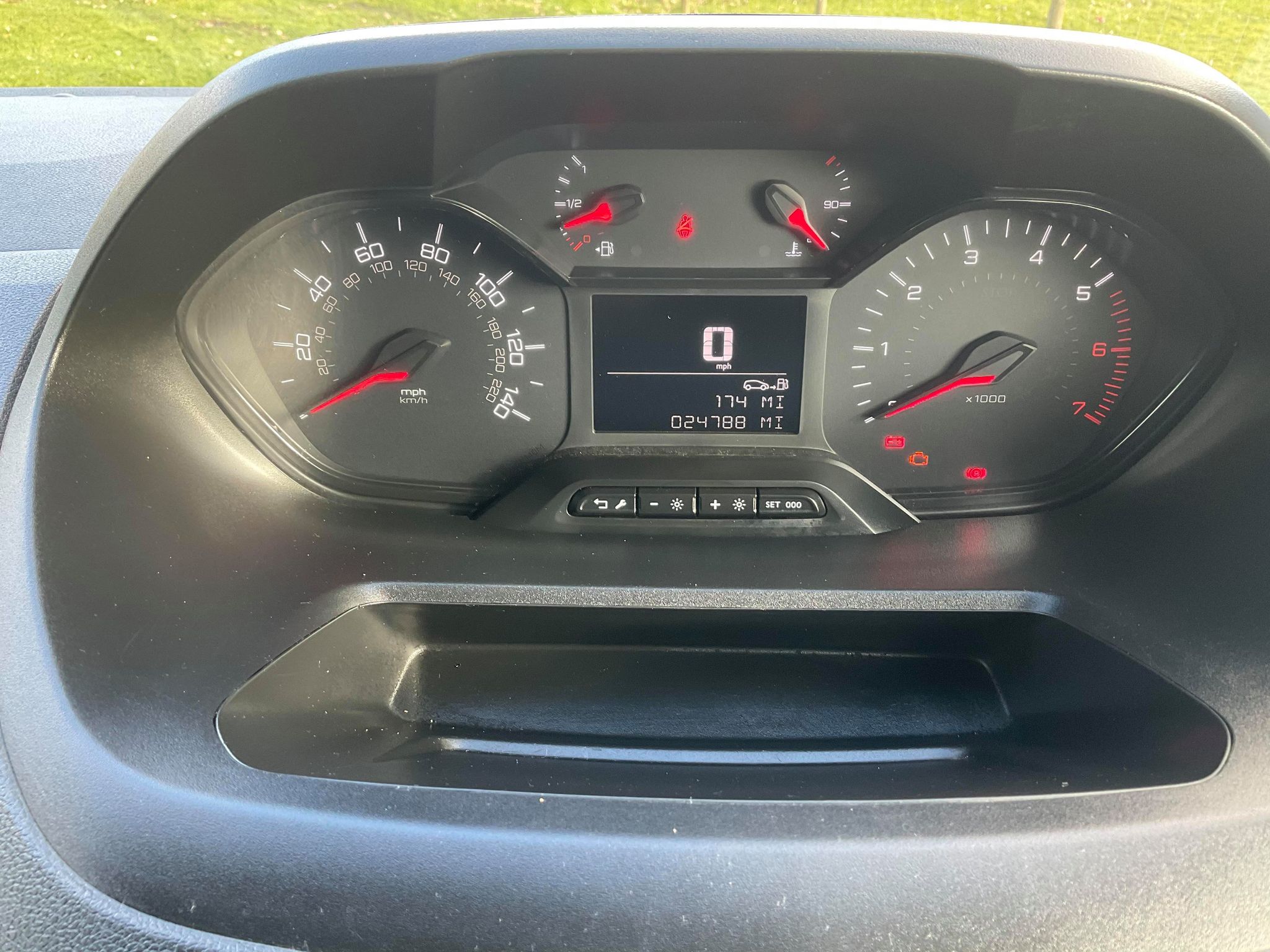 Peugeot Partner ML69 OOB Peugeot Partner ML69 OOB