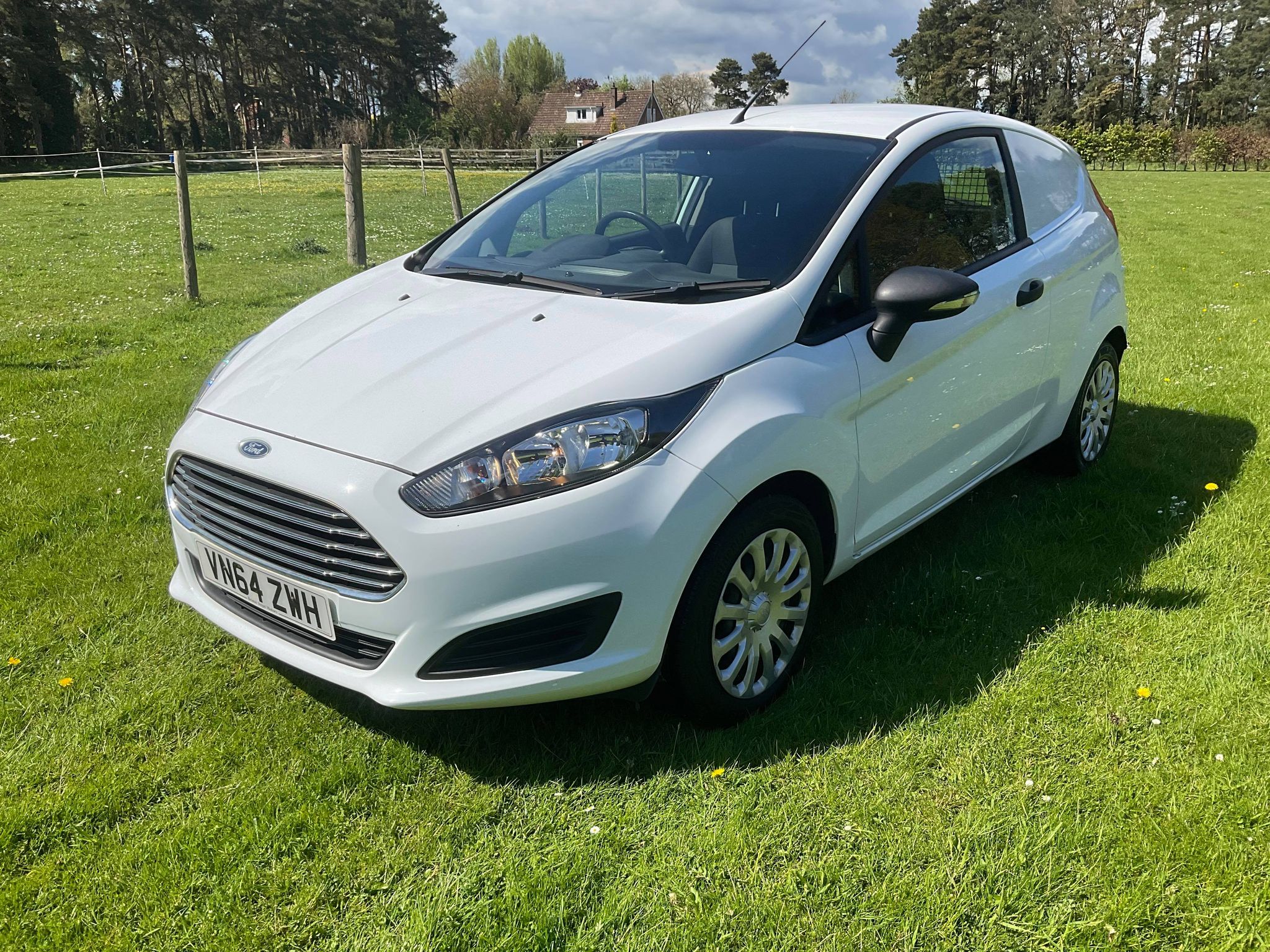 Ford Fiesta NV64 ZWH