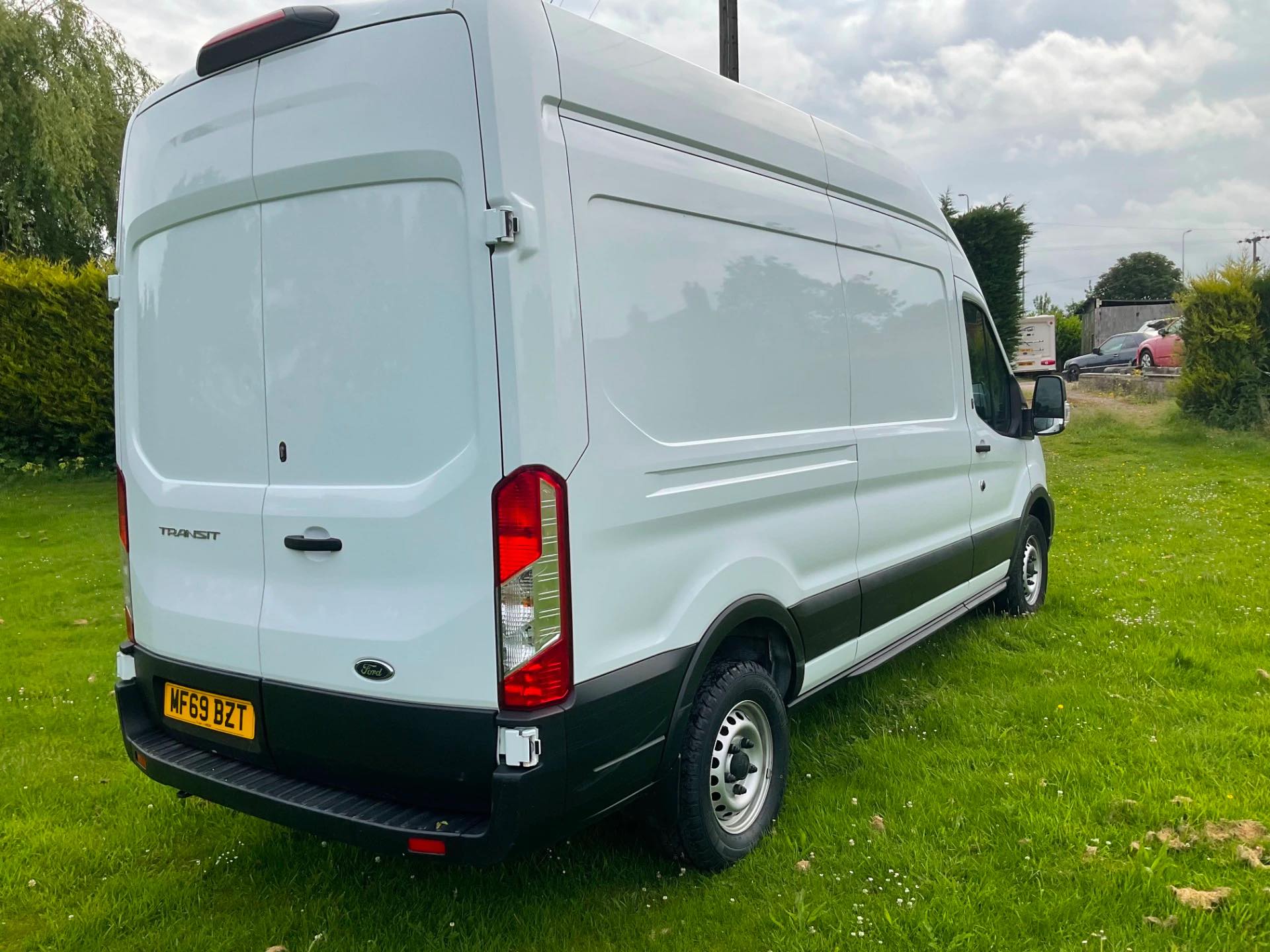 Ford Transit MF69 BZT