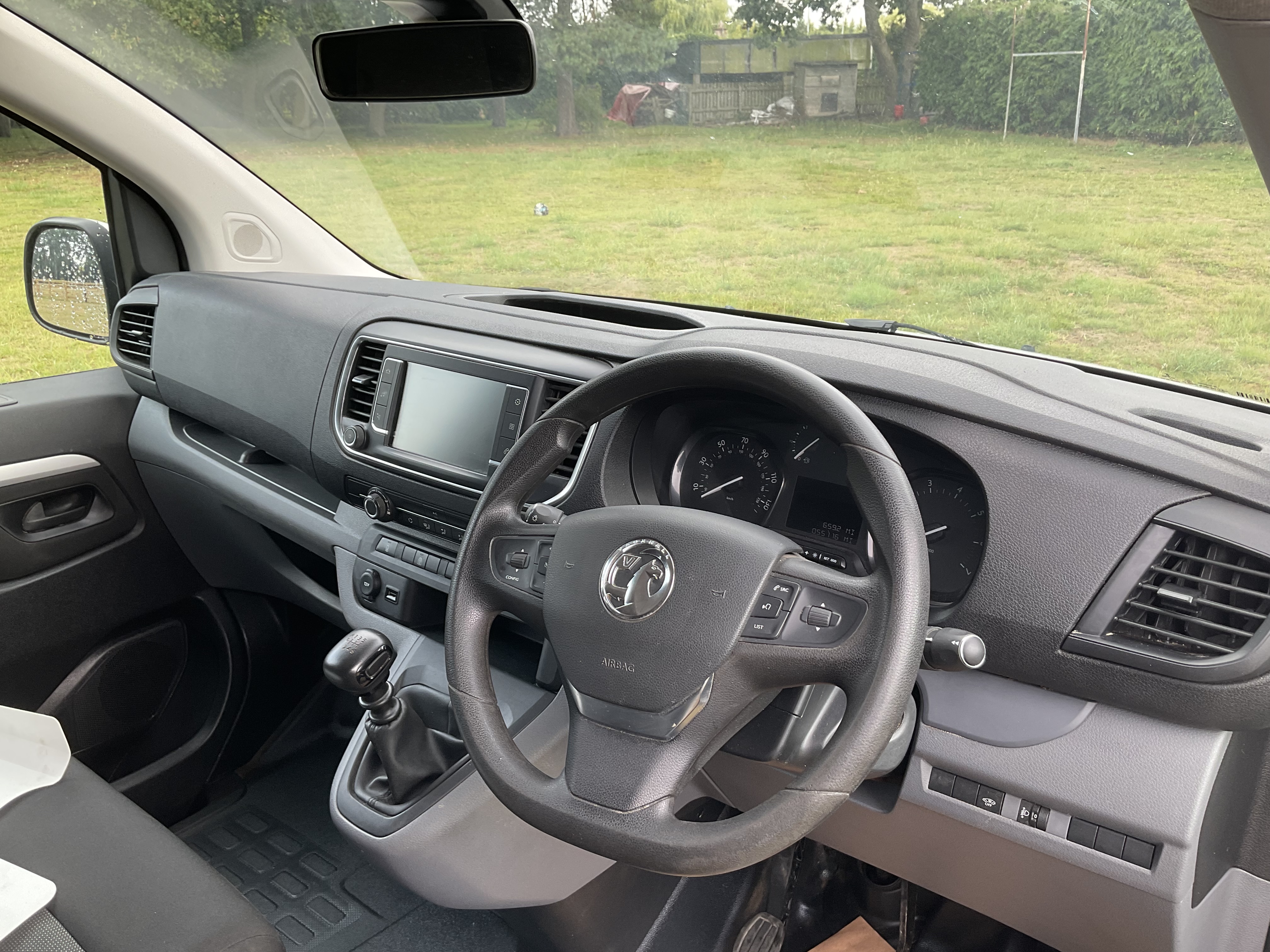 Vauxhall Vivaro DU21ZBV