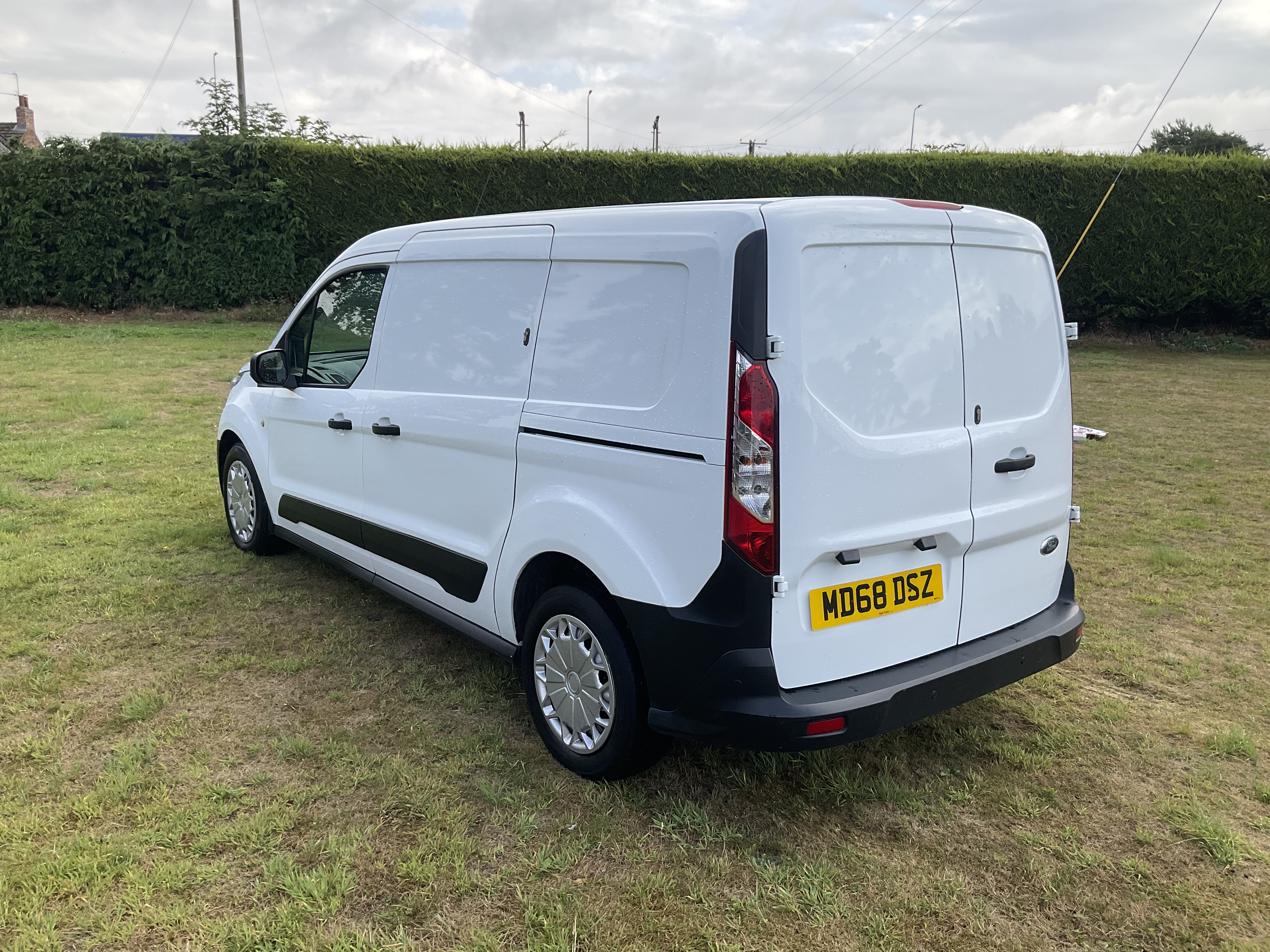 Ford Transit Connect MD68DSZ