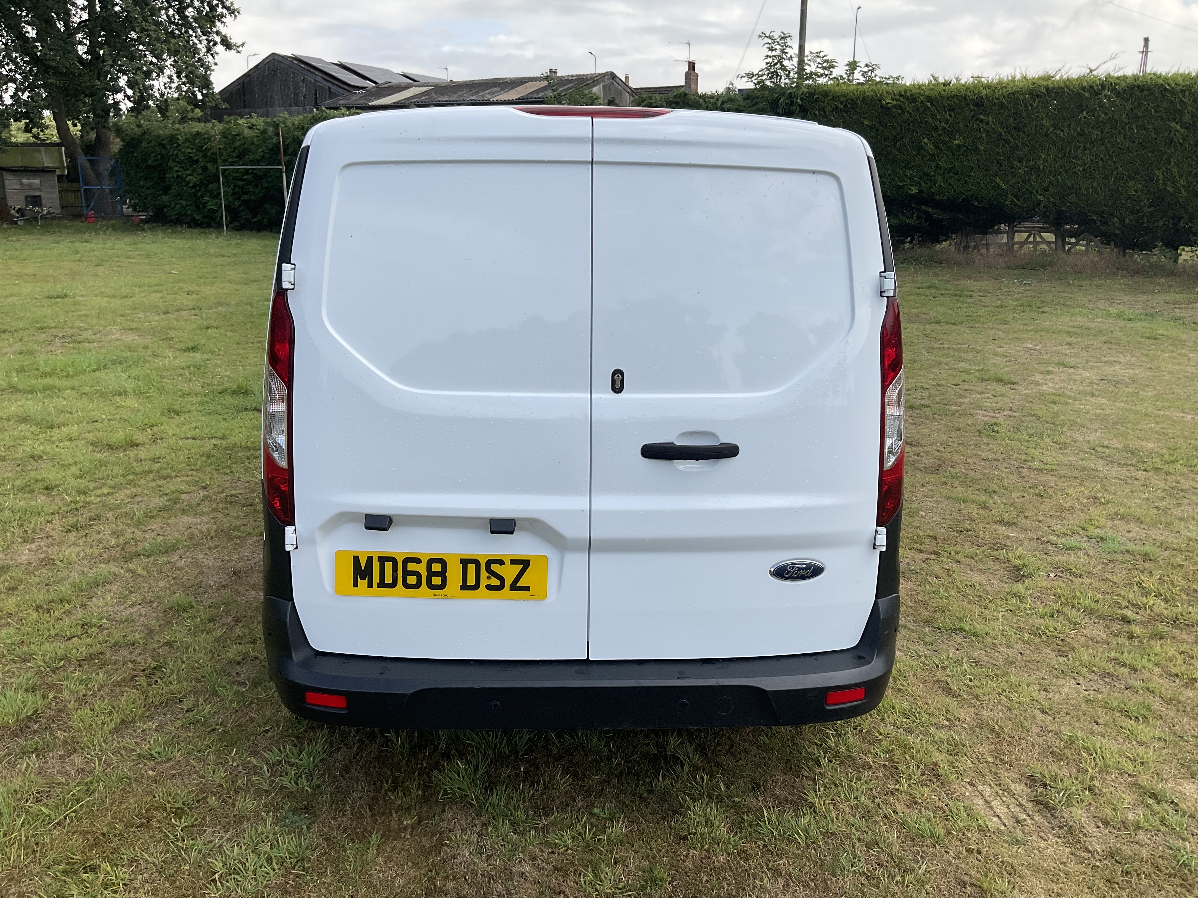 Ford Transit Connect MD68DSZ