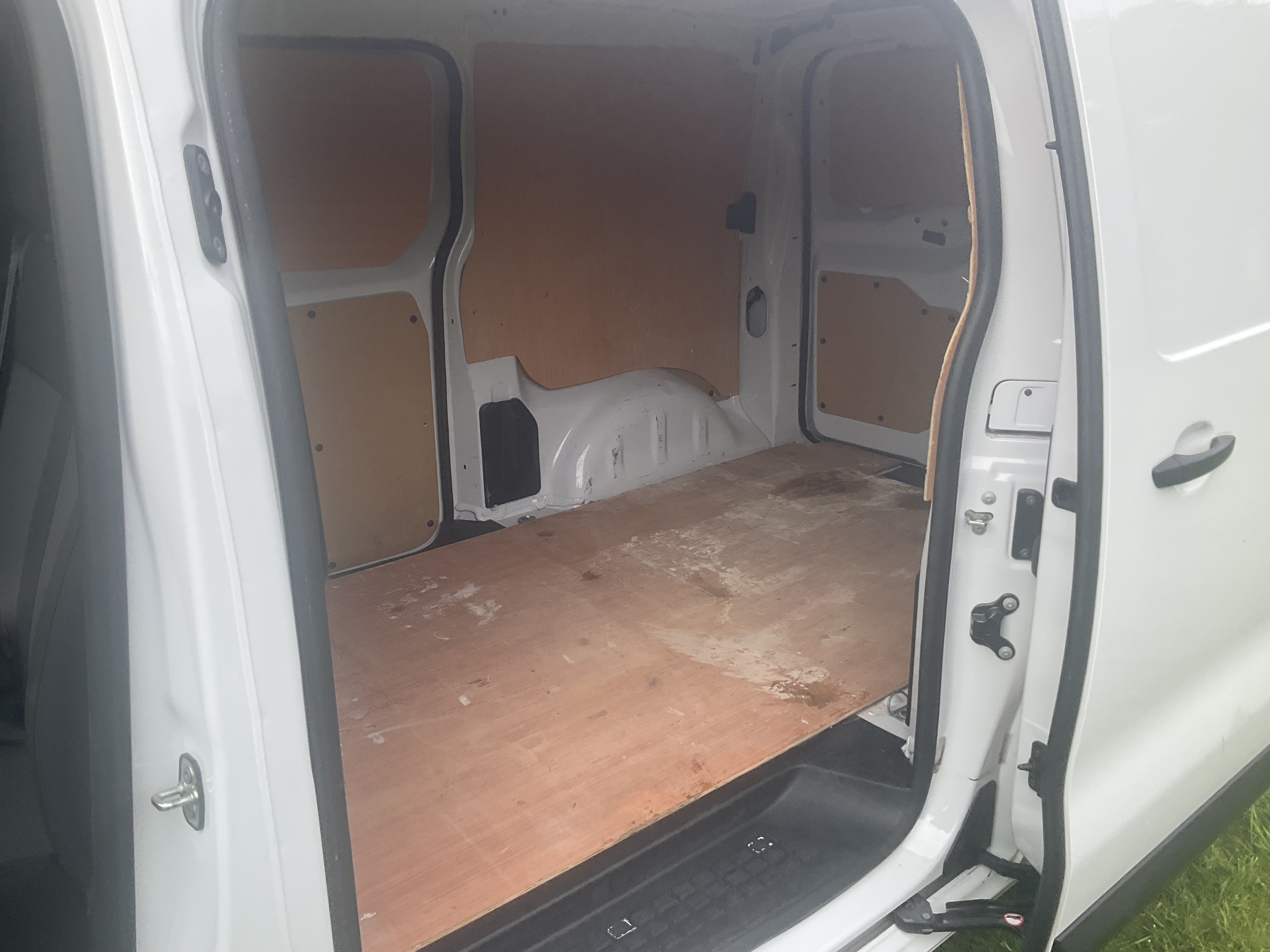 Peugeot Expert MT73WFB