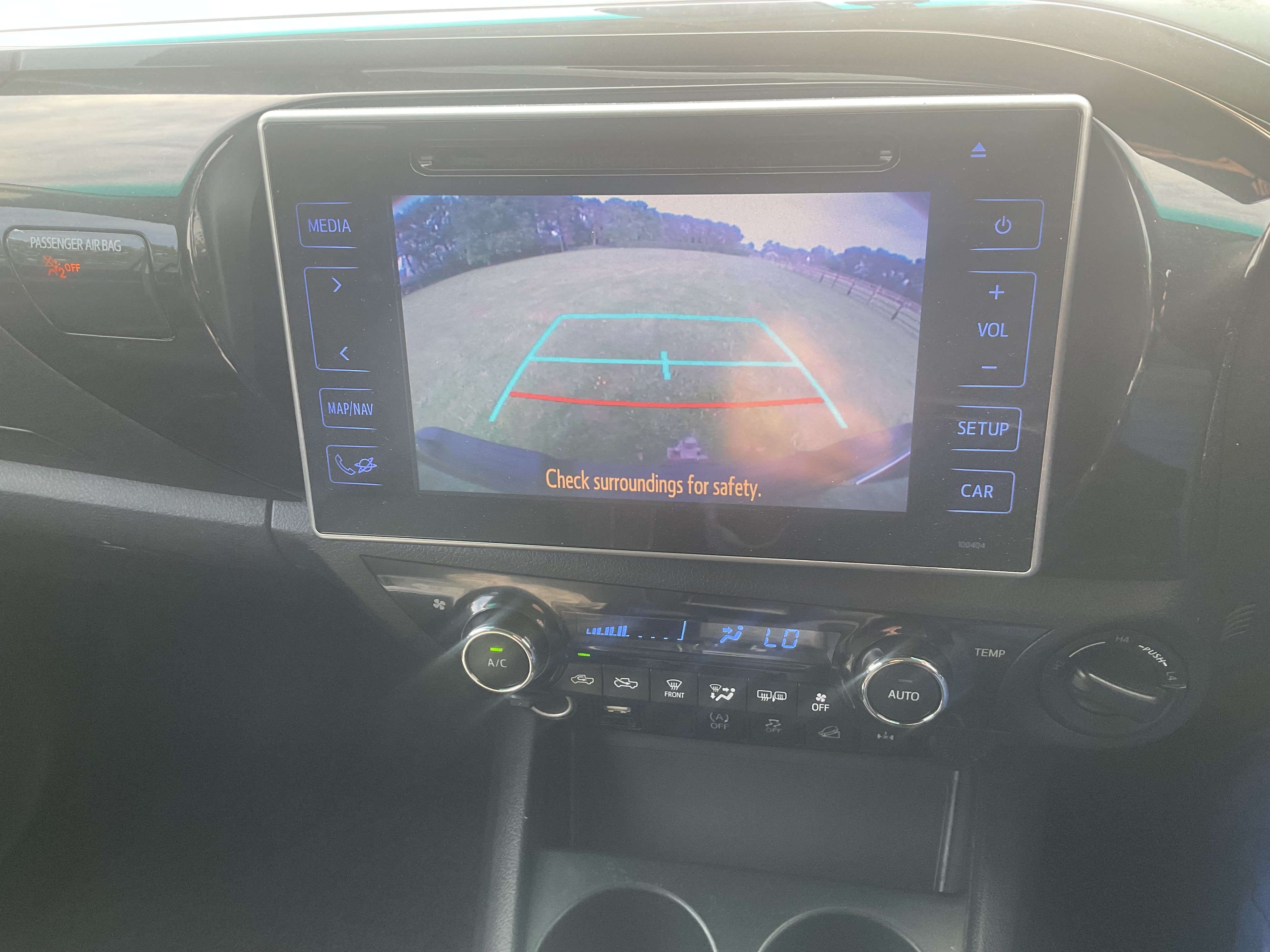 Toyota Hilux YH70 KVH