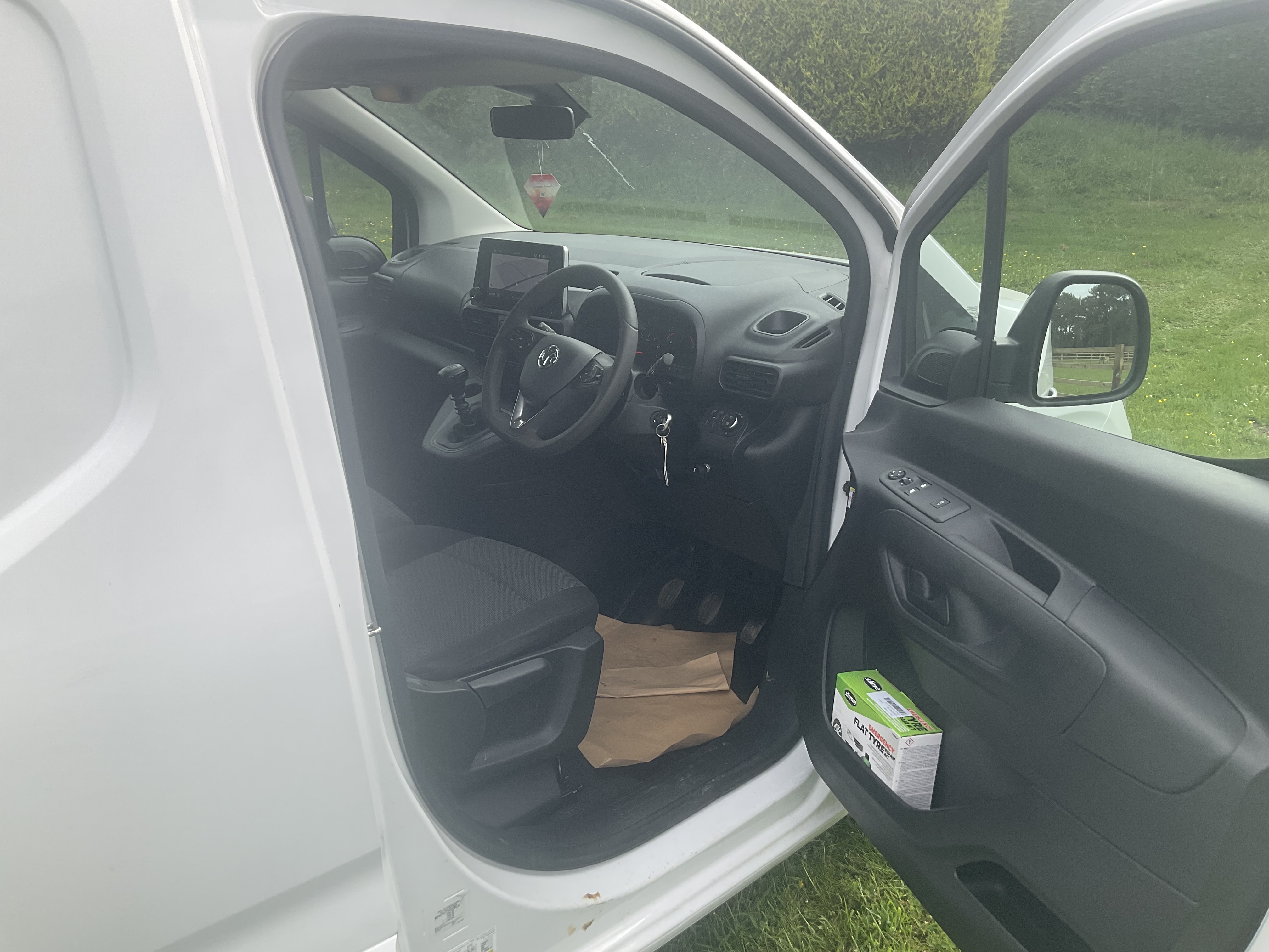 Vauxhall Combo DY73YCK